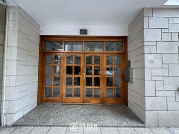 En venta tres ambientes al contrafrente Plaza Colon, Mar del Plata