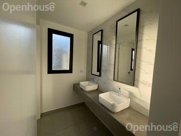 INCREIBLE CASA EN EL BARRIO DE SAN PABLO