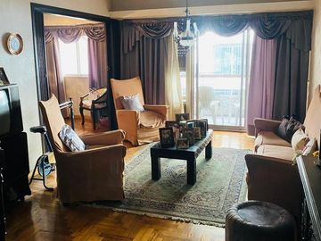 Departamento en venta 4 ambientes con dependencia en Caballito
