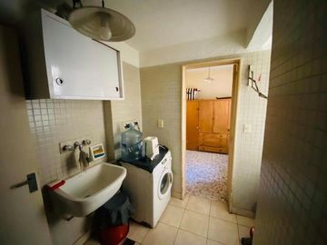 Departamento en venta 4 ambientes con dependencia en Caballito