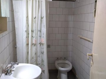 Casa en venta - 4 Dormitorios 2 Baños - 430 mts2 - 9 De Julio