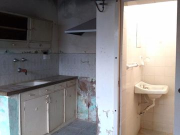 Casa en venta - 4 Dormitorios 2 Baños - 430 mts2 - 9 De Julio
