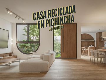 Casa reciclada de autor en venta en Pichincha, Rosario, de 3 dormitorios con terraza y pileta.