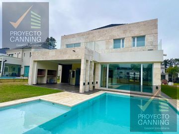 Casa en Saint Thomas Este-Oeste