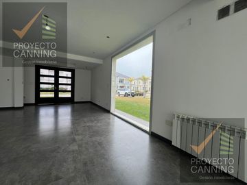 Casa en Saint Thomas Este-Oeste