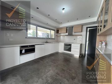Casa en Saint Thomas Este-Oeste