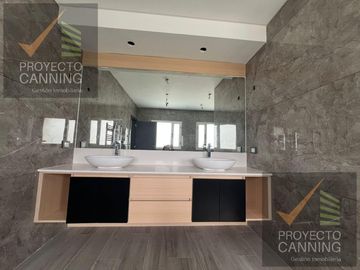 Casa en Saint Thomas Este-Oeste