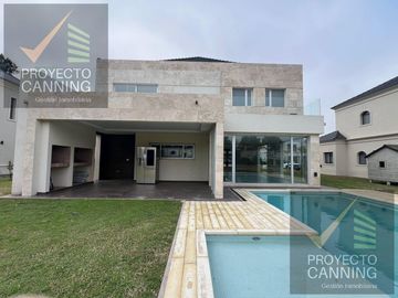 Casa en Saint Thomas Este-Oeste