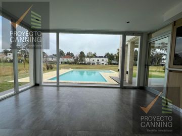 Casa en Saint Thomas Este-Oeste