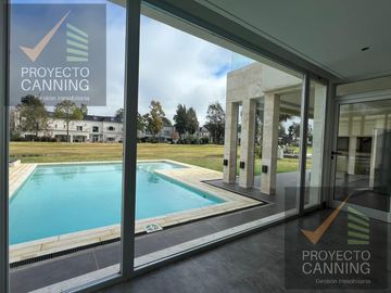 Casa en Saint Thomas Este-Oeste