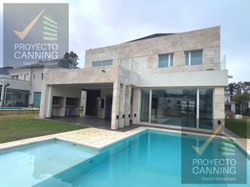 Casa en Saint Thomas Este-Oeste