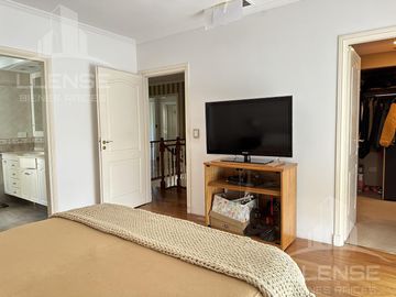 Casa 6 ambientes en venta, Barrio Privado Barrancas de Guido - Quilmes