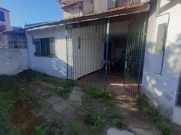 Casa en venta - 2 dormitorios 2 baños - 200mts2 totales - San Clemente Del Tuyú