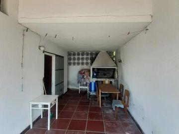 Casa en venta - 2 dormitorios 2 baños - 200mts2 totales - San Clemente Del Tuyú