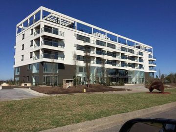 Excelente 2 amb en exclusivo complejo Residencias Pilar Golf. Cochera y baulera.