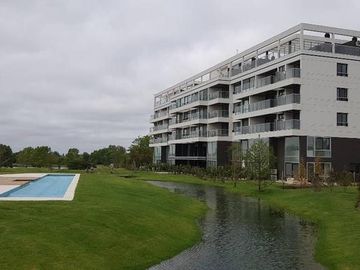 Excelente 2 amb en exclusivo complejo Residencias Pilar Golf. Cochera y baulera.