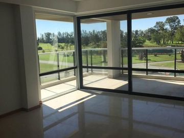 Excelente 2 amb en exclusivo complejo Residencias Pilar Golf. Cochera y baulera.