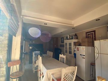 Venta Casa 5 ambientes en Lanús
