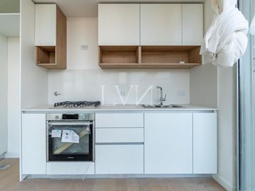 Alquiler / Venta departamento 2 ambientes con balcón - Vicente López - INFINITY TOWERS