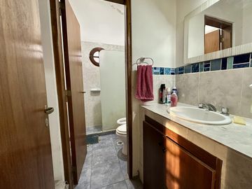Casa en Venta en Anisacate | 3 Dormitorios, Pileta, Cochera y Gran Terreno