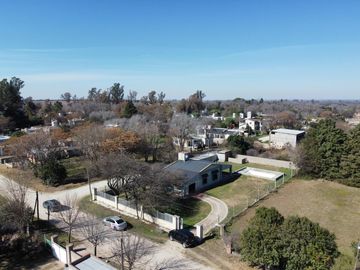 Casa en Venta en Anisacate | 3 Dormitorios, Pileta, Cochera y Gran Terreno