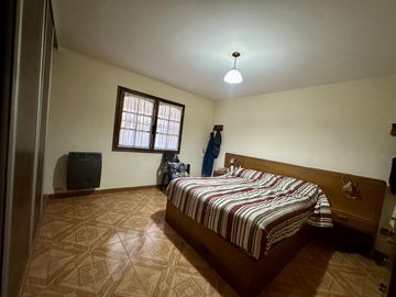 Casa en Venta en Anisacate | 3 Dormitorios, Pileta, Cochera y Gran Terreno