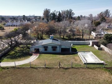 Casa en Venta en Anisacate | 3 Dormitorios, Pileta, Cochera y Gran Terreno