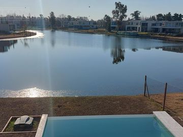 A ESTRENAR. LOTE A LAGUNA NOROESTE.
