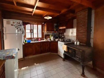 Casa en venta - 5 Dormitorios 3 Baños 2 Cocheras - 403Mts2 - Mar del Tuyú
