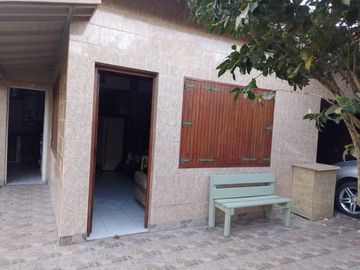 Casa en venta - 5 Dormitorios 3 Baños 2 Cocheras - 403Mts2 - Mar del Tuyú