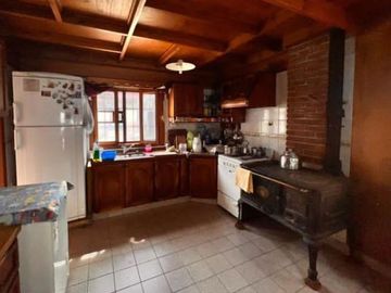 Casa en venta - 5 Dormitorios 3 Baños 2 Cocheras - 403Mts2 - Mar del Tuyú