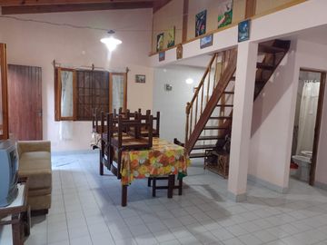 Casa en venta - 5 Dormitorios 3 Baños 2 Cocheras - 403Mts2 - Mar del Tuyú
