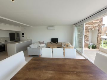 La Balconada | Venta | Tremendo triplex con terraza propia, parrilla y linda vista