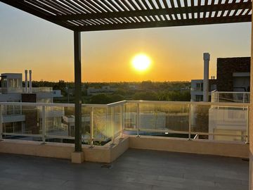 La Balconada | Venta | Tremendo triplex con terraza propia, parrilla y linda vista