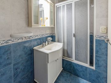 venta casa 5 amb. en Garin con jardin