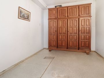venta casa 5 amb. en Garin con jardin