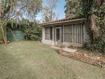 venta casa 5 amb. en Garin con jardin
