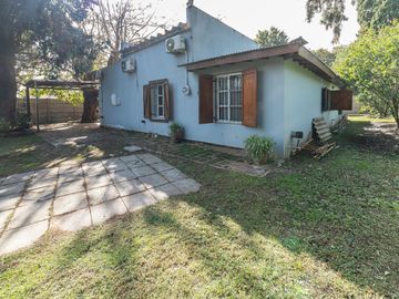 venta casa 5 amb. en Garin con jardin