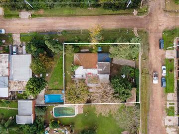 venta casa 5 amb. en Garin con jardin