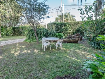 venta casa 5 amb. en Garin con jardin