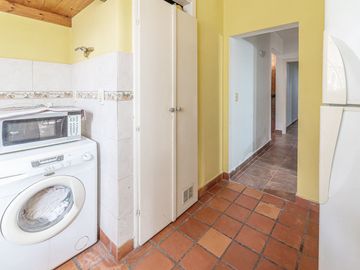 venta casa 5 amb. en Garin con jardin