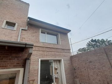 VENTA DE CASA EN CONSTRUCCION NEUQUEN