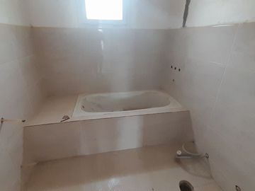 VENTA DE CASA EN CONSTRUCCION NEUQUEN