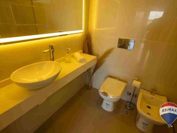 CASA EN VENTA 6 AMBIENTES EN TERRALAGOS A ESTRENAR