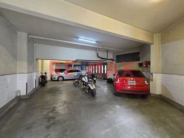 4 AMBIENTES DEPENDENCIA BALCON COCHERA T/RECICLADO