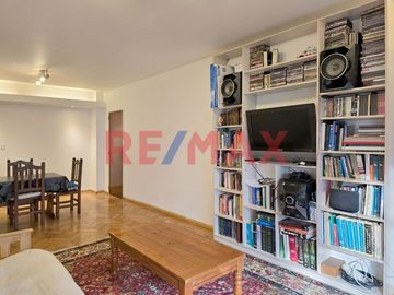 4 AMBIENTES DEPENDENCIA BALCON COCHERA T/RECICLADO