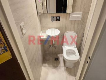 4 AMBIENTES DEPENDENCIA BALCON COCHERA T/RECICLADO