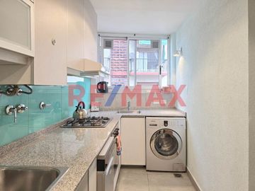 4 AMBIENTES DEPENDENCIA BALCON COCHERA T/RECICLADO