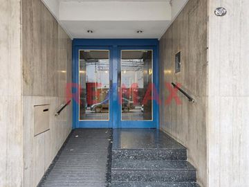 4 AMBIENTES DEPENDENCIA BALCON COCHERA T/RECICLADO