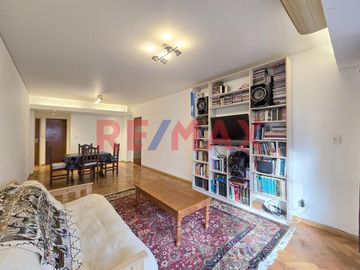 4 AMBIENTES DEPENDENCIA BALCON COCHERA T/RECICLADO